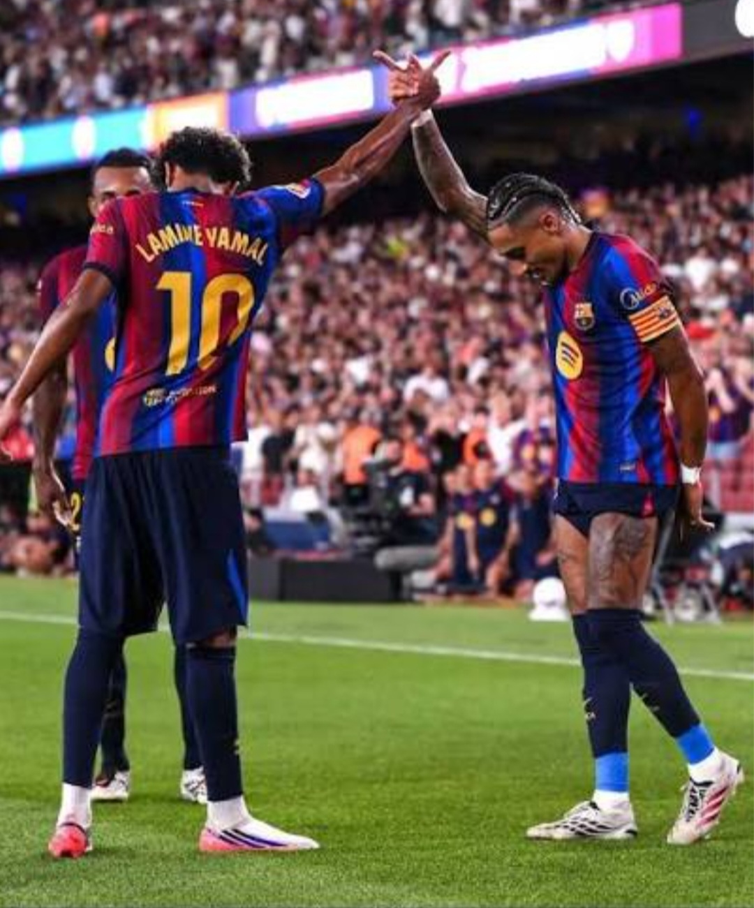 VALENCE CF LOURDEMENT CORRIGÉ PAR LE FC BARCELONE